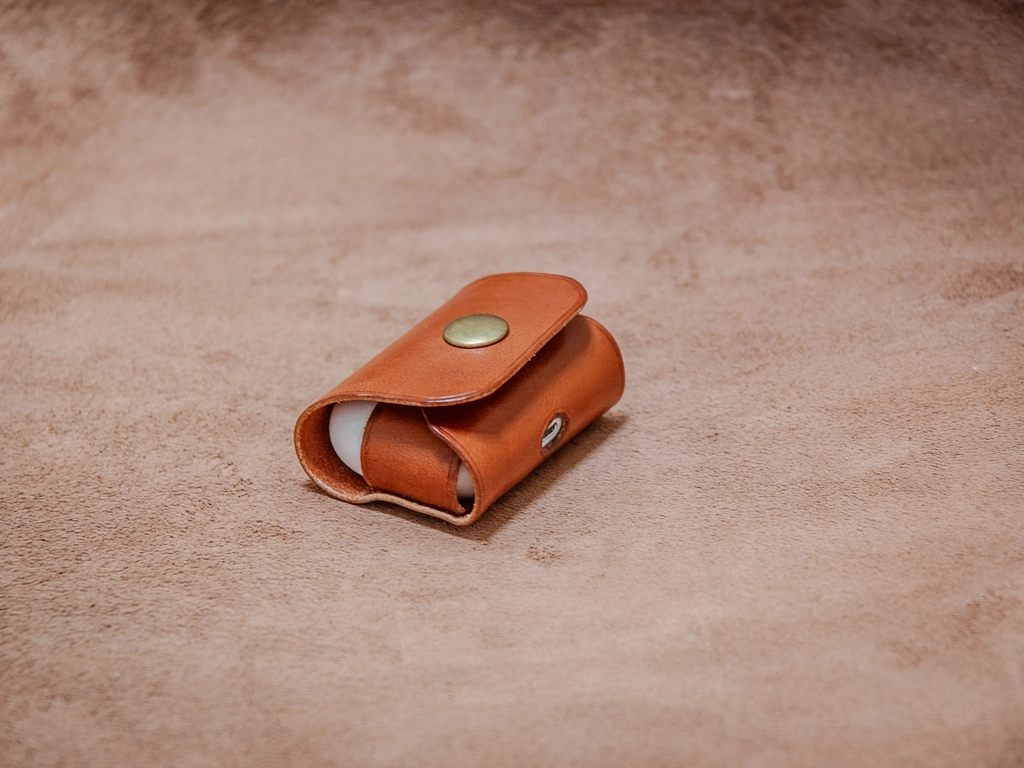 AirPod Pro leather case
