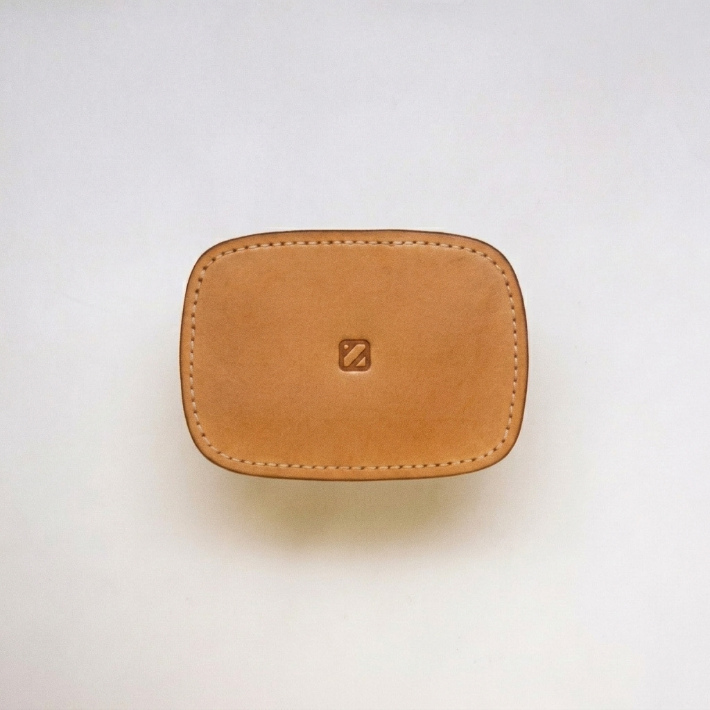 The Kakaruai Cardholder back